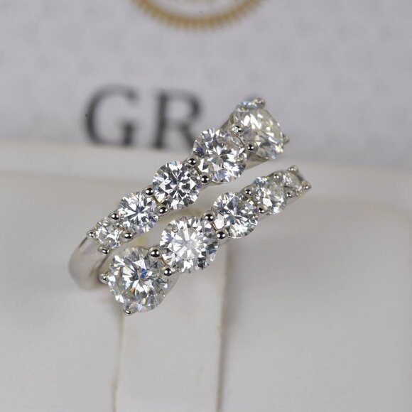 Elegant Silver Women's Ring - Picture 5 of 8